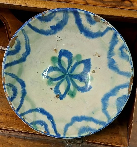 19th-century Majolica Bowl By Fajaluza