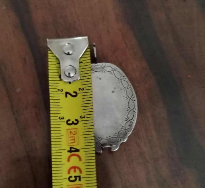 Ancien reliquaire en argent avec une relique de saint Antoine de Padoue-photo-4