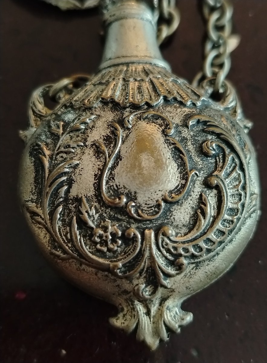 Chatelaine  victorienne en métal argenté-photo-1