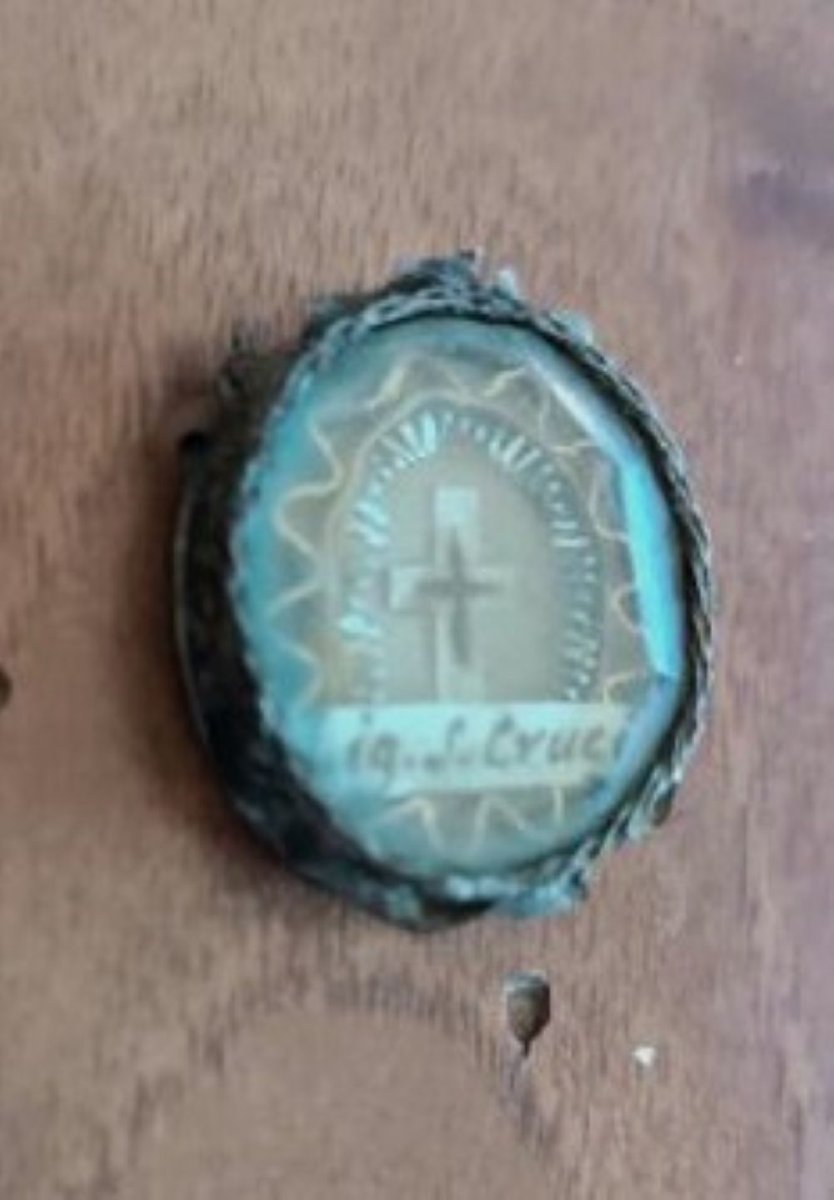 Antique Reliquary Containing A Relic—a Cross—in A Silver Case--photo-3