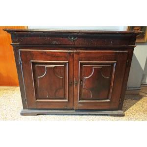 Walnut Sideboard XVII Century Italy