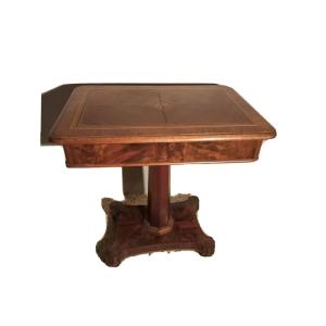 19th Century Writing Desk Inlaid With Walnut, Maple And Rosewood