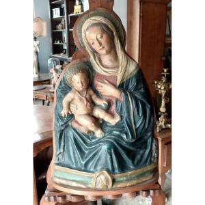 Madone du lait, sculpture en stuc polychrome du début du XVIIe siècle