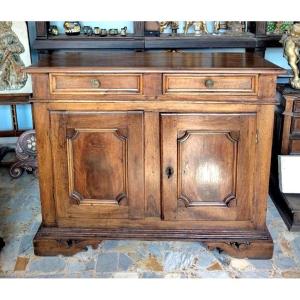 18th-century Two-door Sideboard In Piedmont Walnut