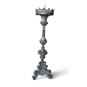 Grand chandelier ancien en bronze plaqué argent du XVIIIe siècle