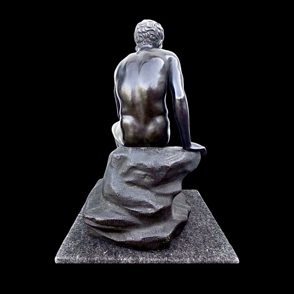 Sculpture En Bronze Représentant Un Mercure Assis. -photo-4