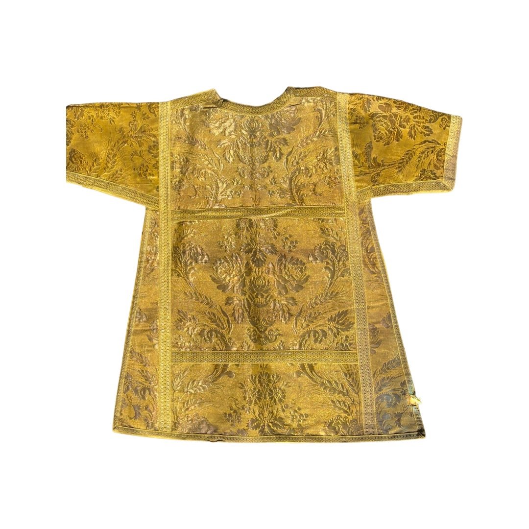 Complete Sacred Priestly Vestments Embroidered In Gold Thread With Floral Decorations-photo-3