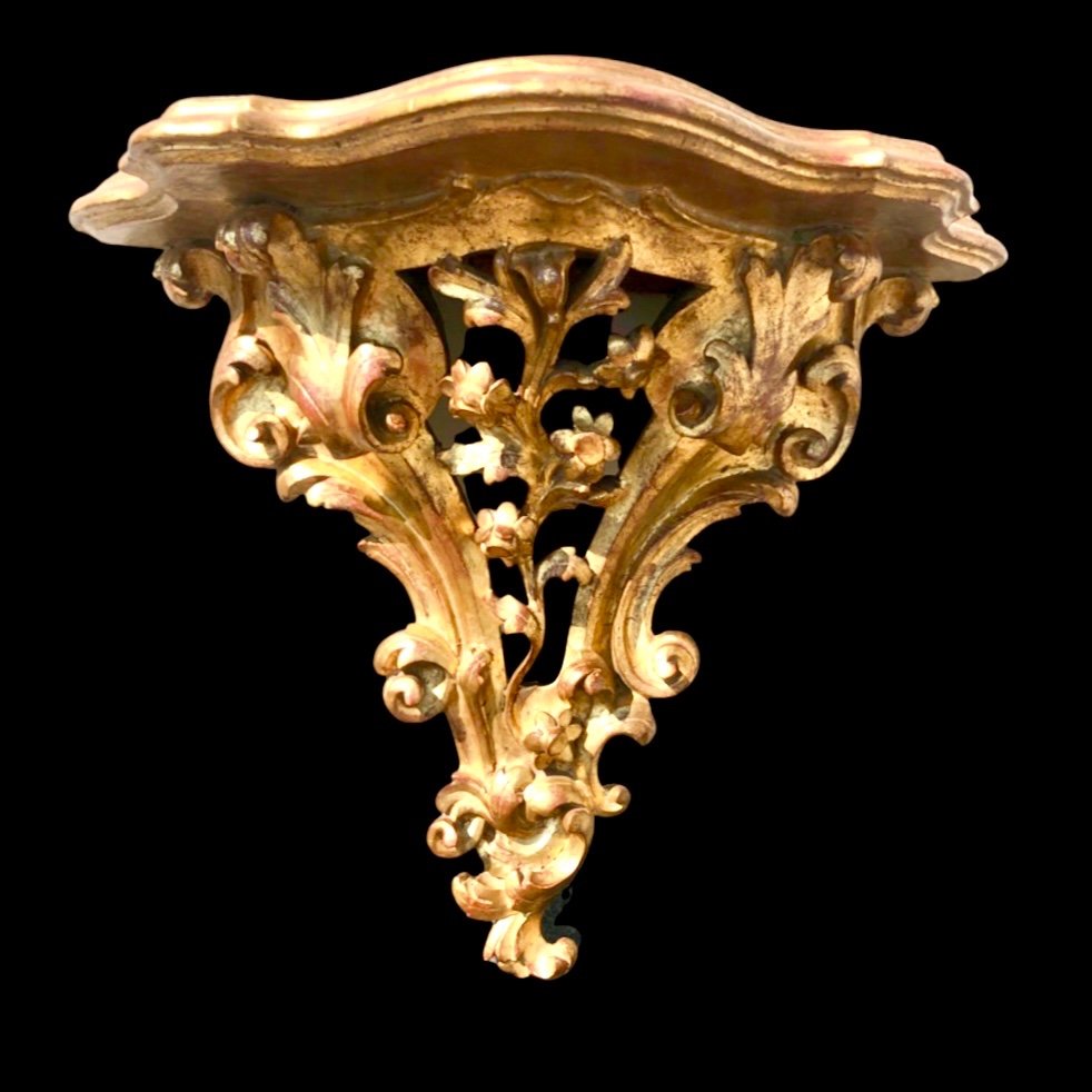 Shelf In Carved Wood And Gold Leaf With Floral And Vegetal Decoration. -photo-3