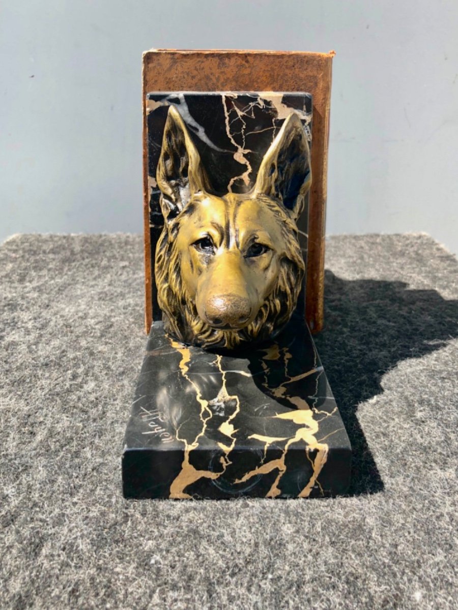 Paire De Serre-livres En Bronze Et Marbre Représentant Des Têtes De Chiens.-photo-2