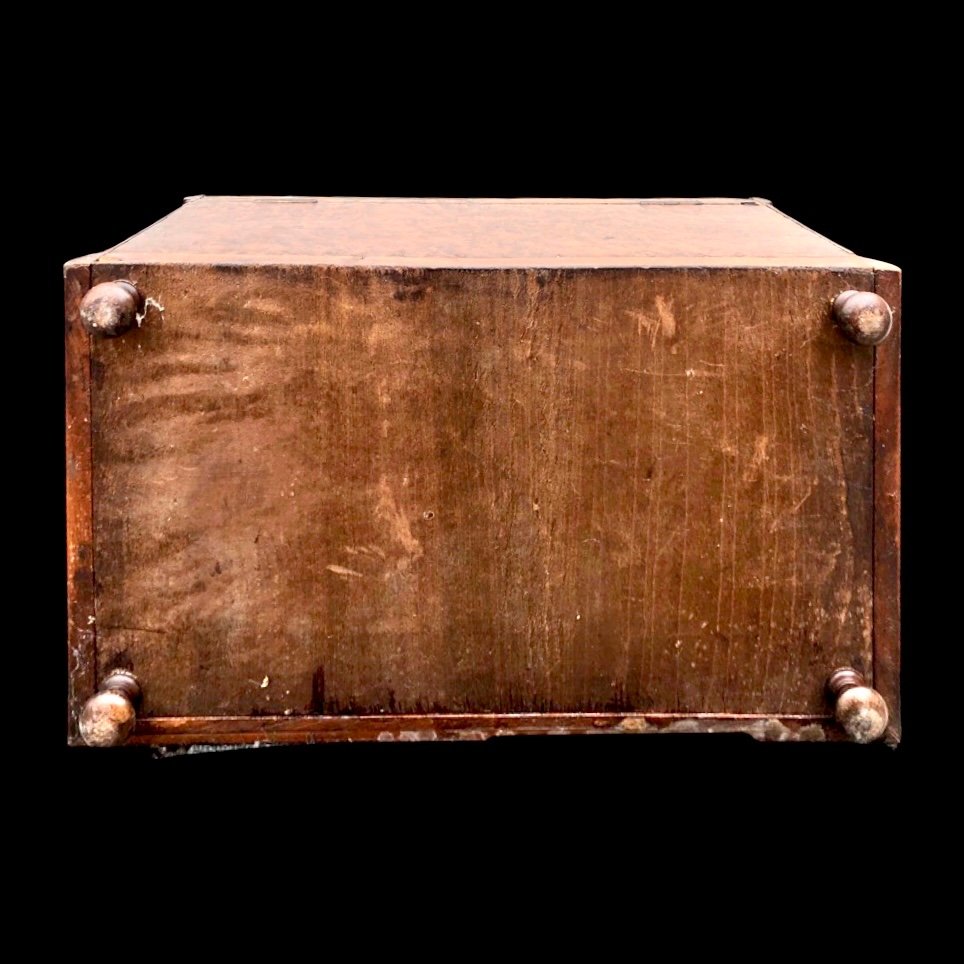 Walnut Chest-shaped Box With Compartments And Mirror Inside. -photo-3