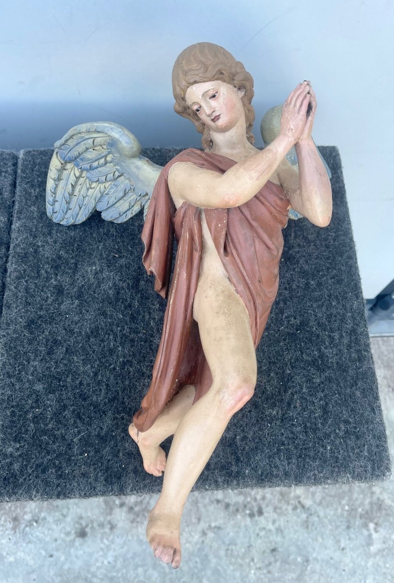 Paire d'Anges Pleine Figure Polychrome En Bois Sculpté Et Peint. Yeux En Verre. Ligurie. -photo-1
