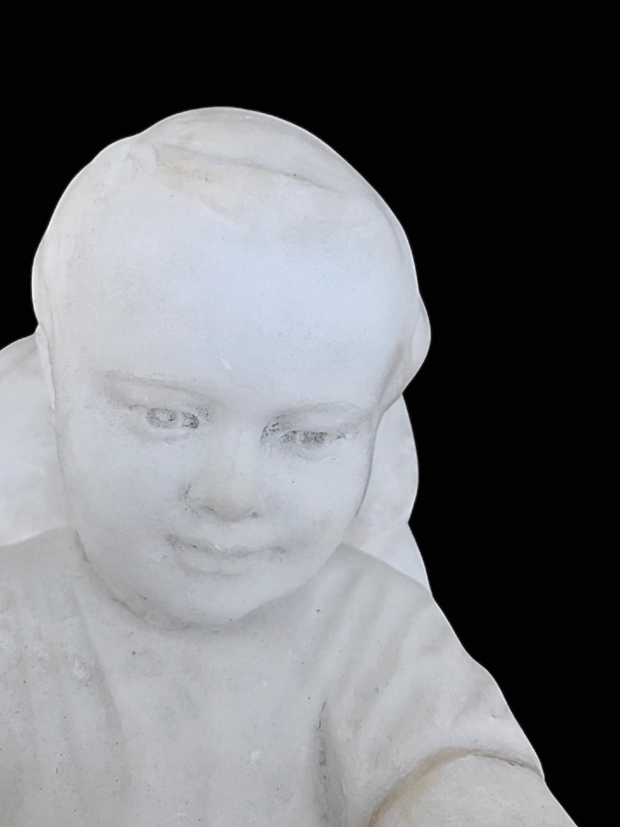 Sculpture En Marbre Blanc De Carrare Représentant La Mère Aux Cerises Et l'Enfant. -photo-2