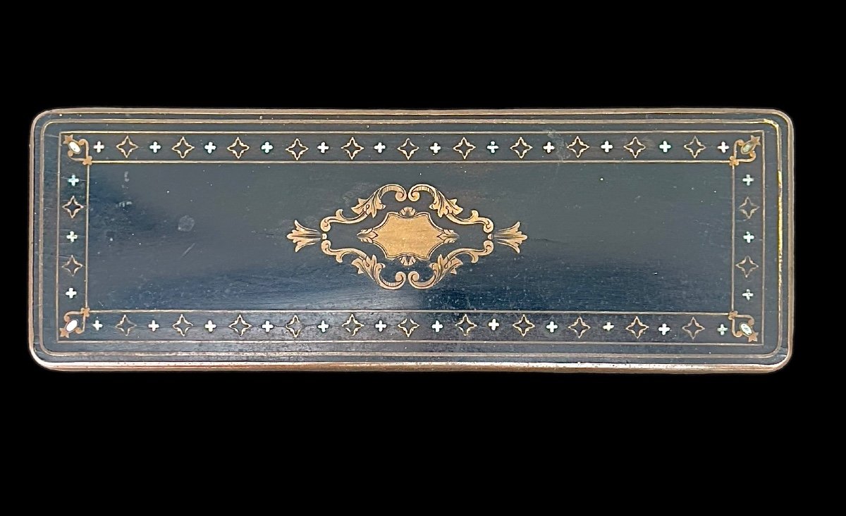 Glove Box In Ebonized Rosewood With Brass And Mother-of-pearl Inlays -photo-2