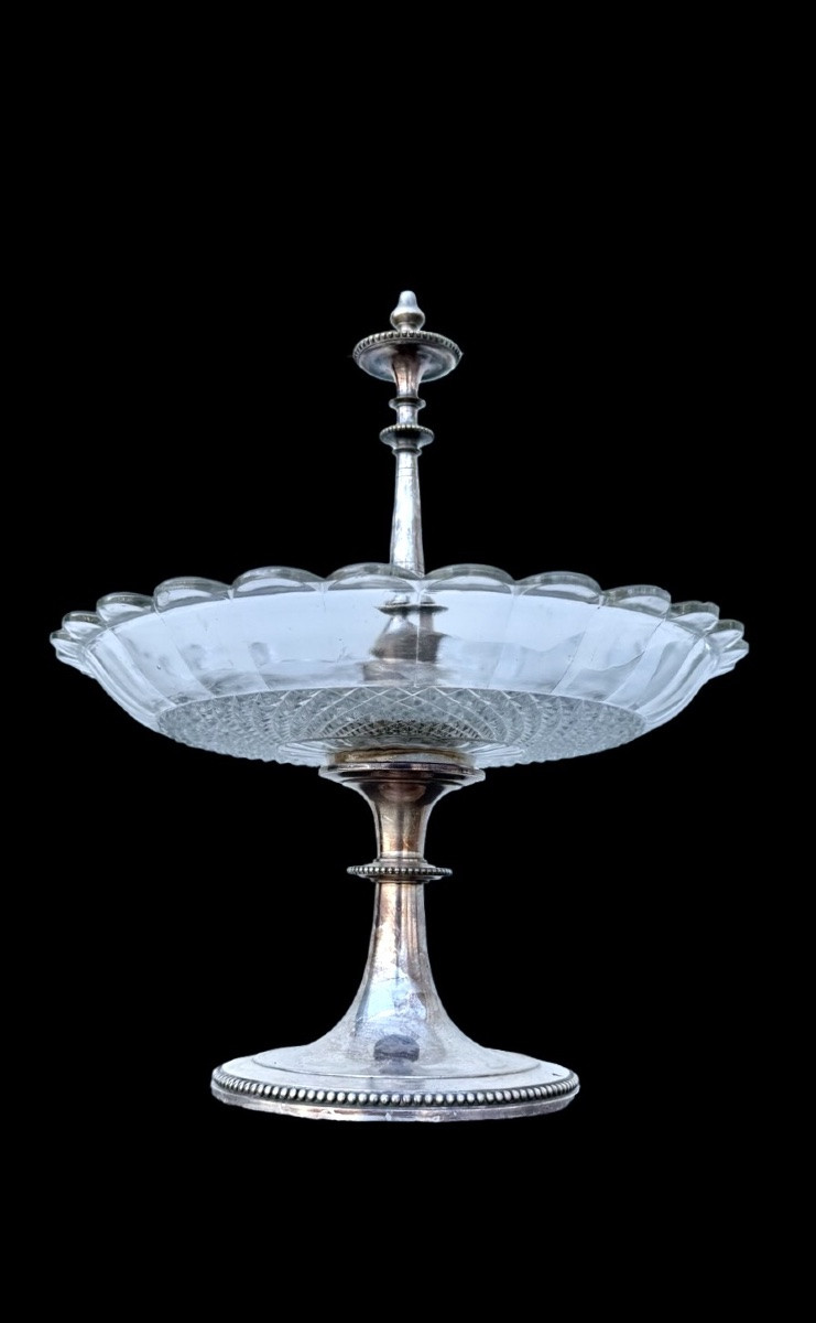 Centerpiece - Fruit Bowl In Silver-plated Metal With A Wide Base And Molded Handle -photo-3