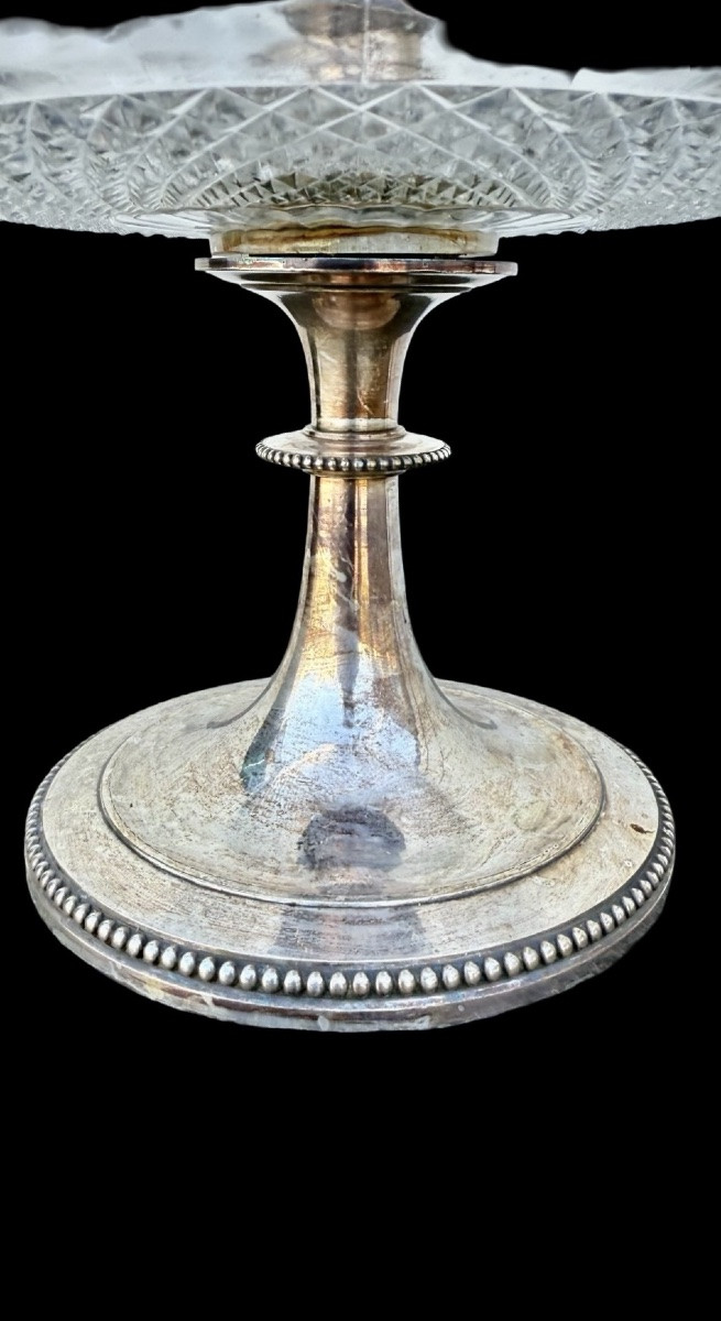 Centerpiece - Fruit Bowl In Silver-plated Metal With A Wide Base And Molded Handle -photo-1