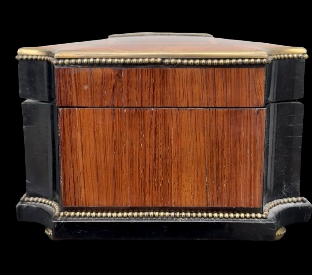 Wooden Box Inlaid With Geometric Motifs And Painted Porcelain Medallion -photo-1