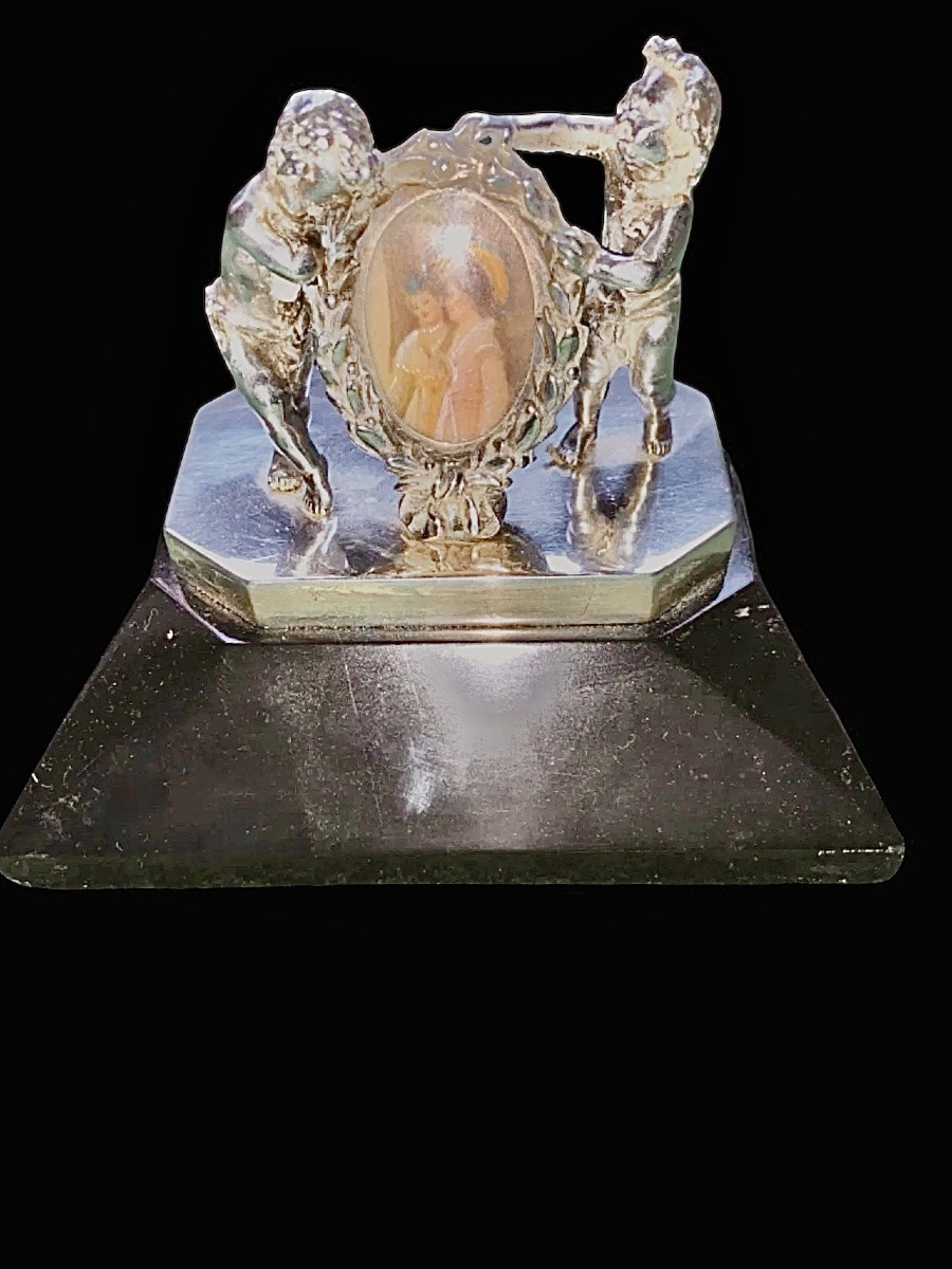 Solid Silver Paperweight With Two Cherubs Holding A Portrait Holder -photo-2