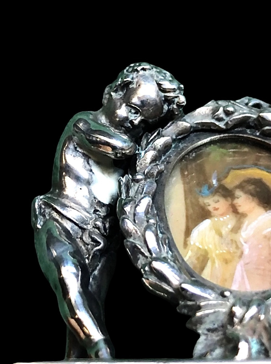 Solid Silver Paperweight With Two Cherubs Holding A Portrait Holder -photo-2