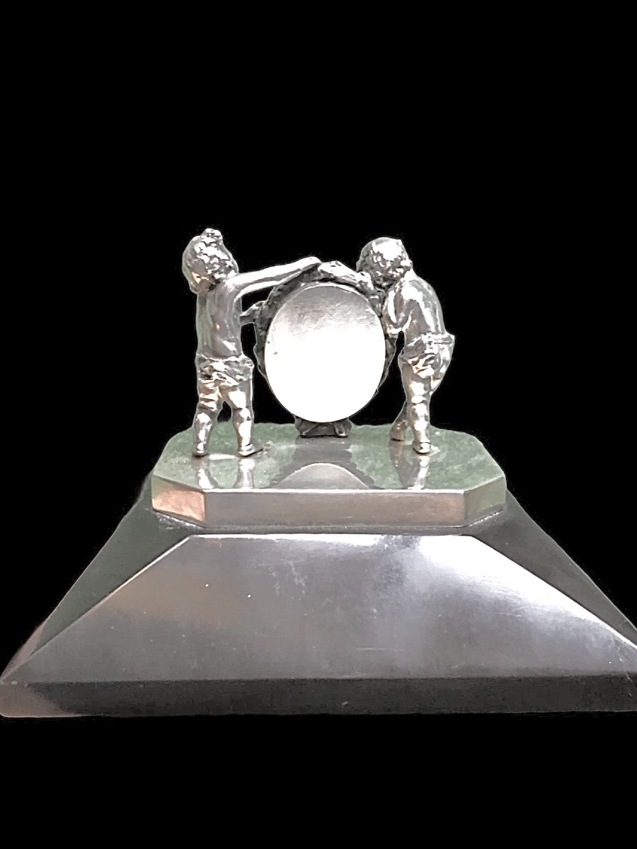 Solid Silver Paperweight With Two Cherubs Holding A Portrait Holder -photo-4