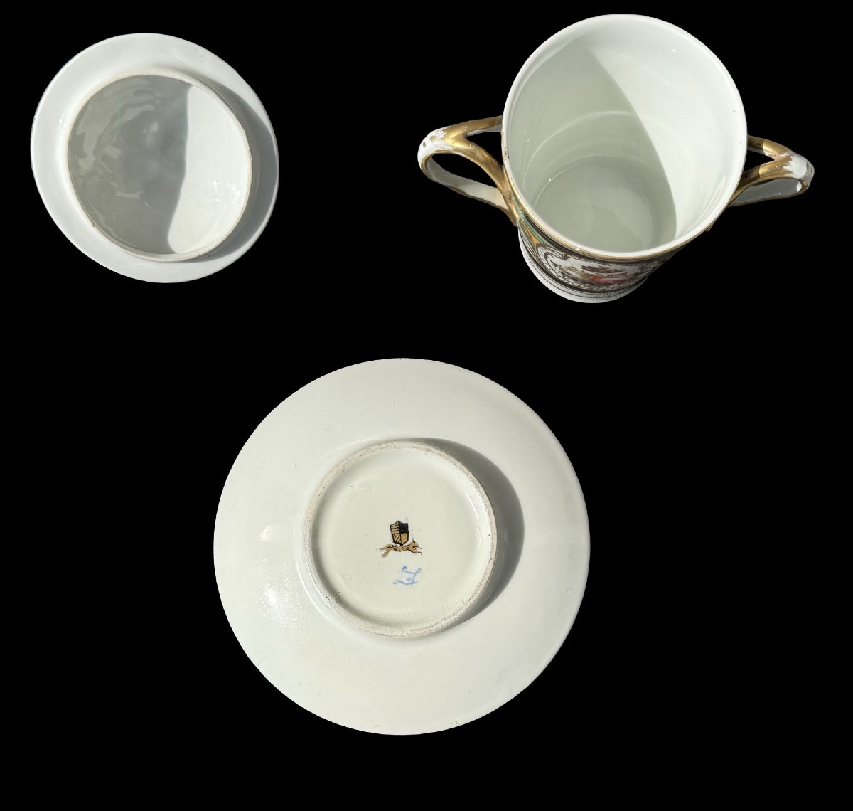 Porcelain Maternity Cup With Floral Decorations, Geometric Motifs, And Gold Highlights. -photo-4
