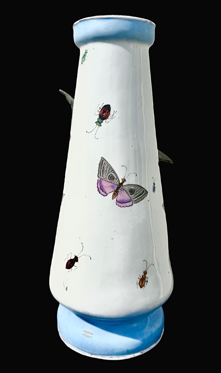 Porcelain Vase With An Applied Parrot And A Small Dish. Decorated With Insects And Butterflies.-photo-3