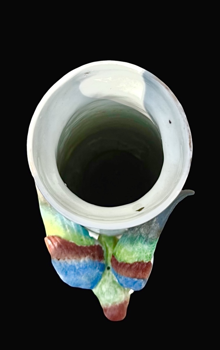 Porcelain Vase With An Applied Parrot And A Small Dish. Decorated With Insects And Butterflies.-photo-4