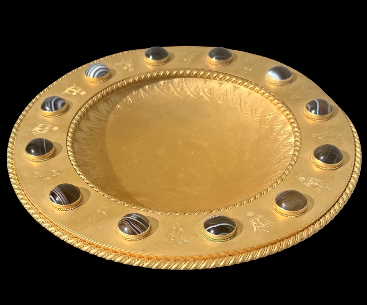 Coupe de centre de table en bronze doré ornée de pierres d'agate -photo-2