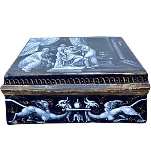 Rectangular Box In 'grisaille' Enamel With Gold Details, Depicting The Figure Of A Noble Woman