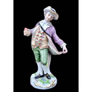 Figurine en porcelaine représentant un personnage masculin avec de la glace.meissen.germany