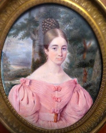 Portrait Miniature De Dame De Qualité. Êcole Française. Signé 