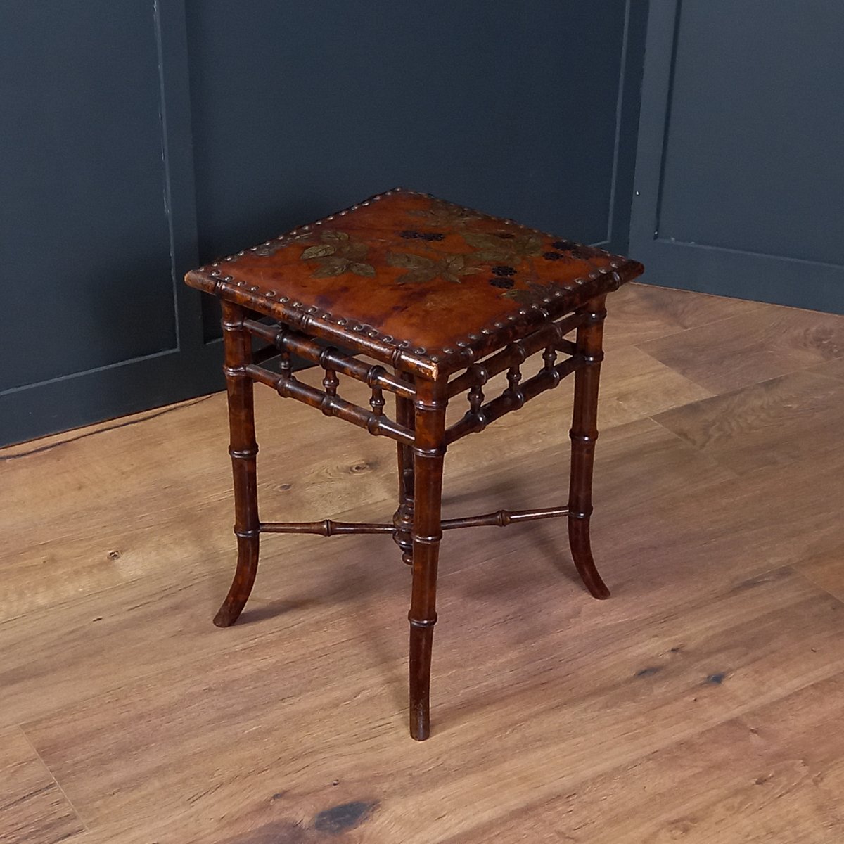 Tabouret Art Nouveau de George Hulbe-photo-5