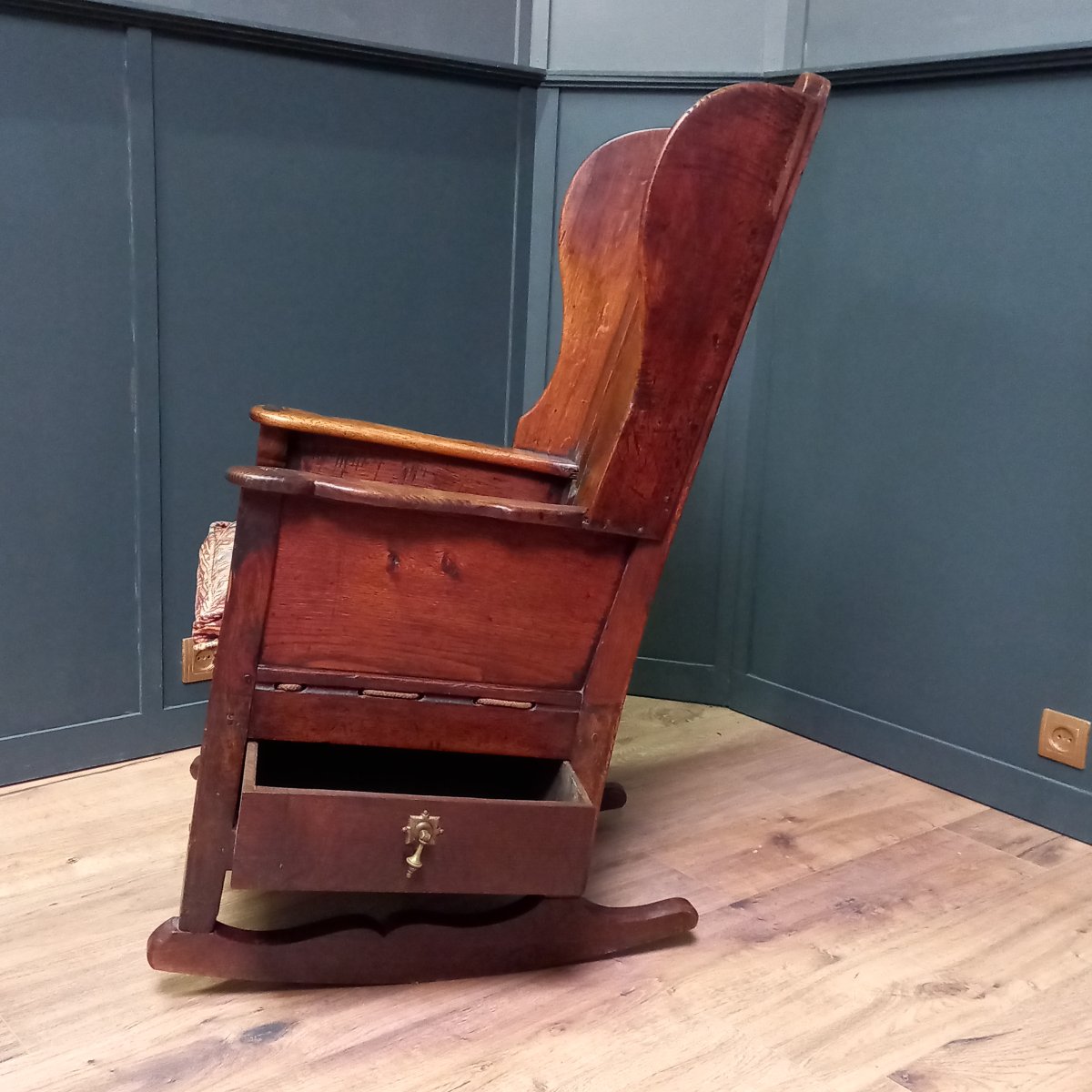 Fauteuil à bascule gallois pour l'agnelage-photo-2