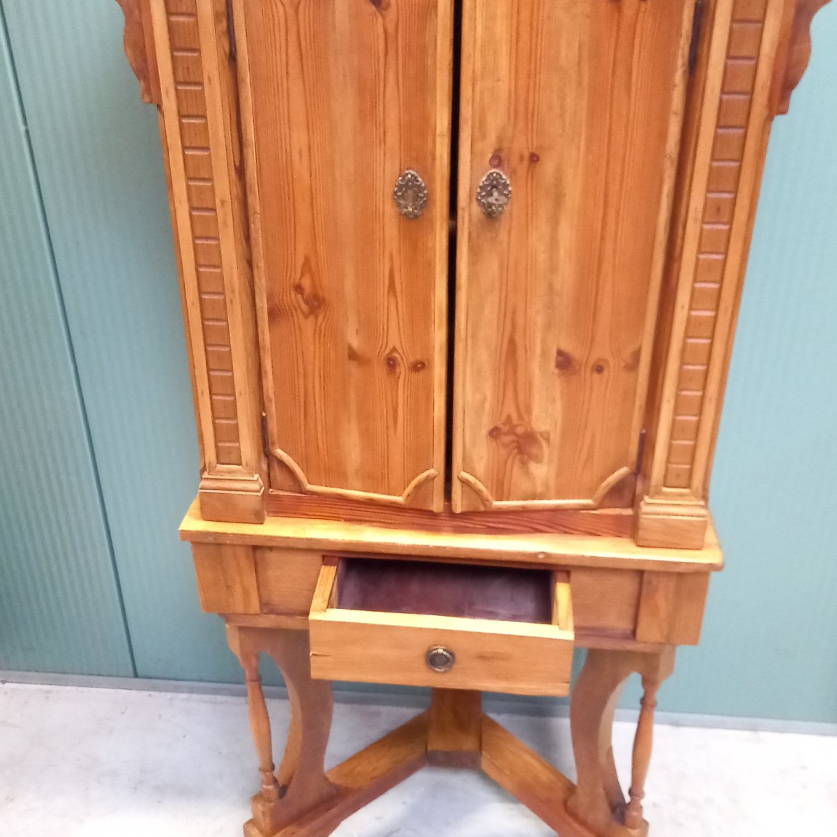 Antique Tabernacle-photo-3