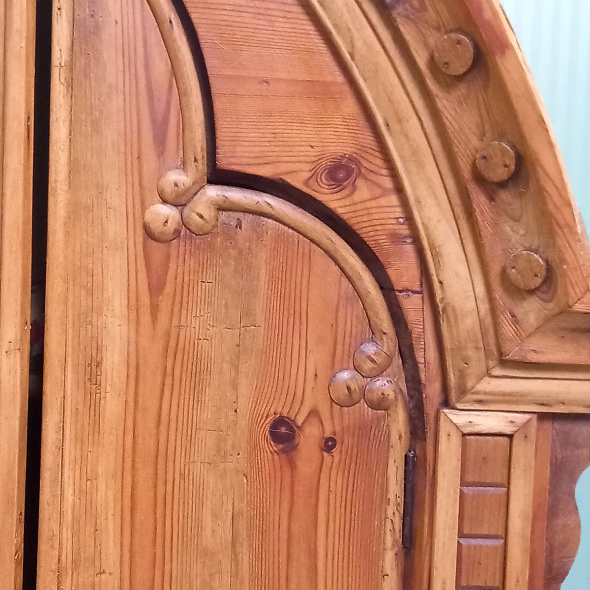 Antique Tabernacle-photo-1