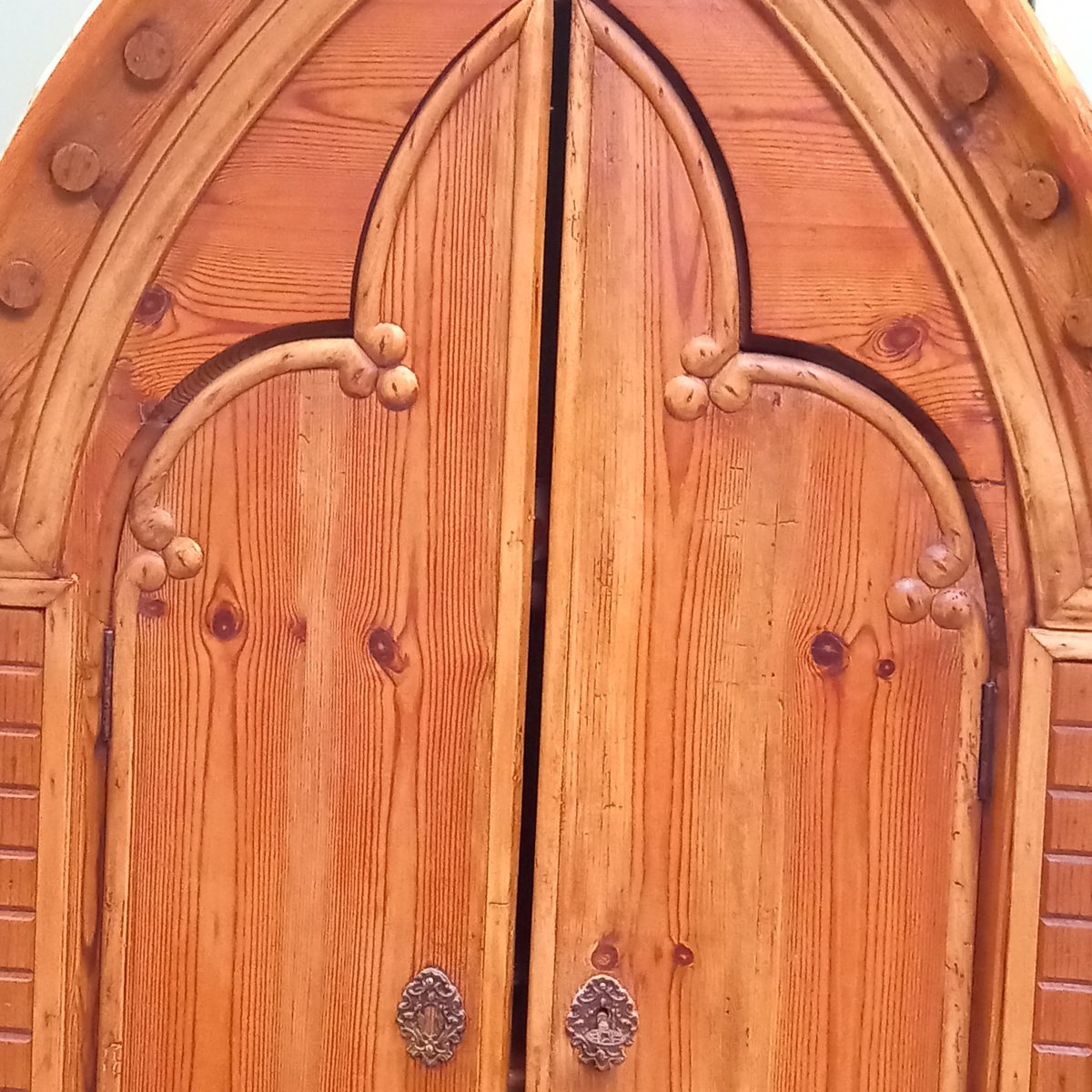 Antique Tabernacle-photo-3