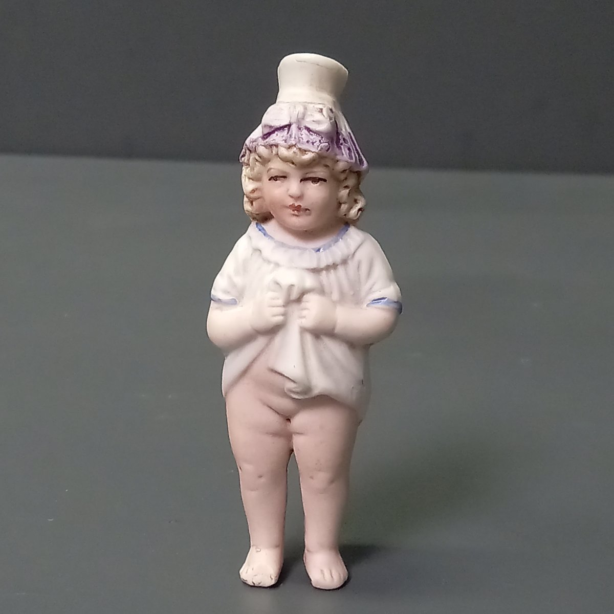 Figurines victoriennes en porcelaine biscuit-photo-2
