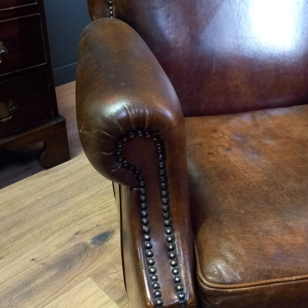Fauteuil club en peau de mouton de style Art déco-photo-4