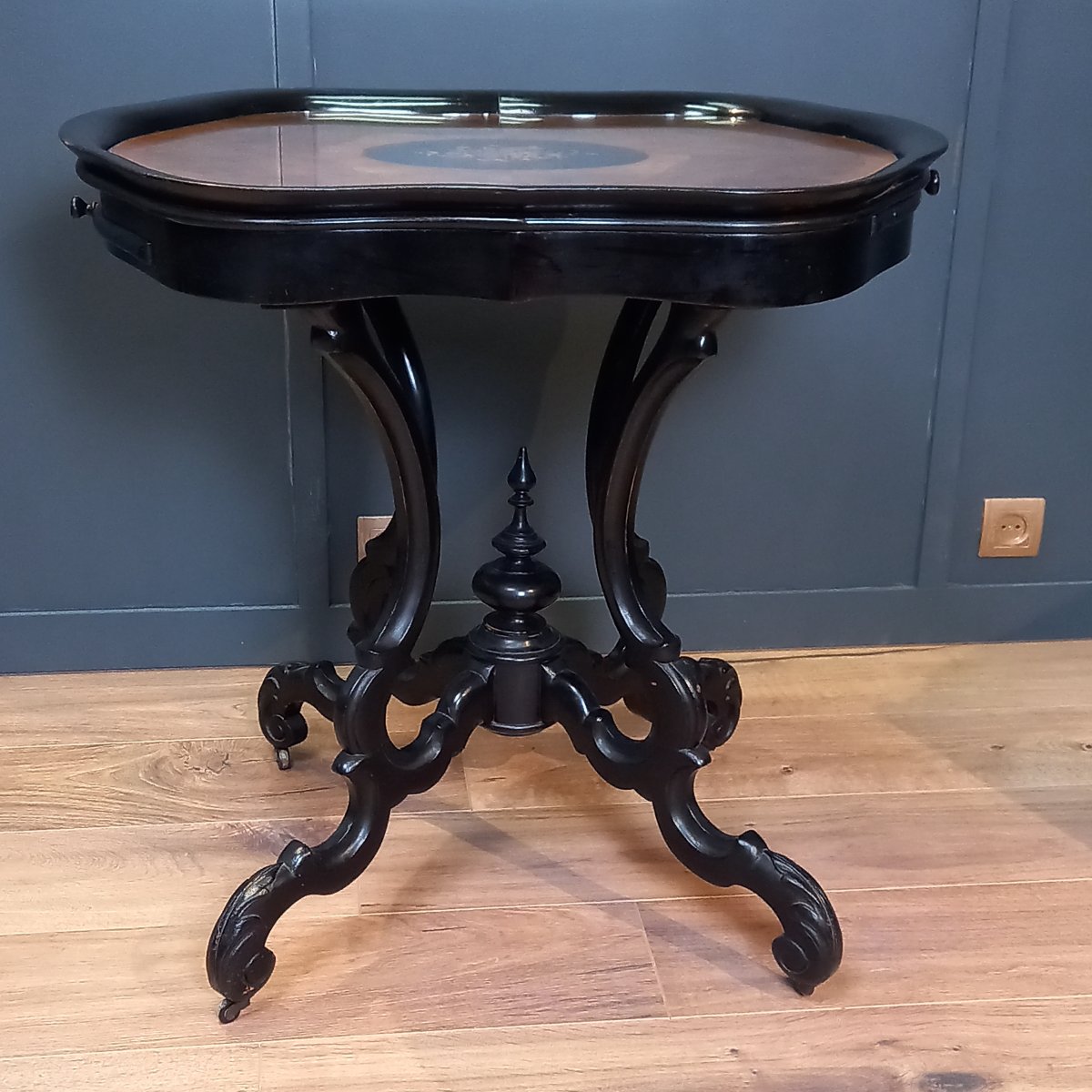 Table à vin ancienne, style Guillaume III hollandais, style Horrix-photo-2