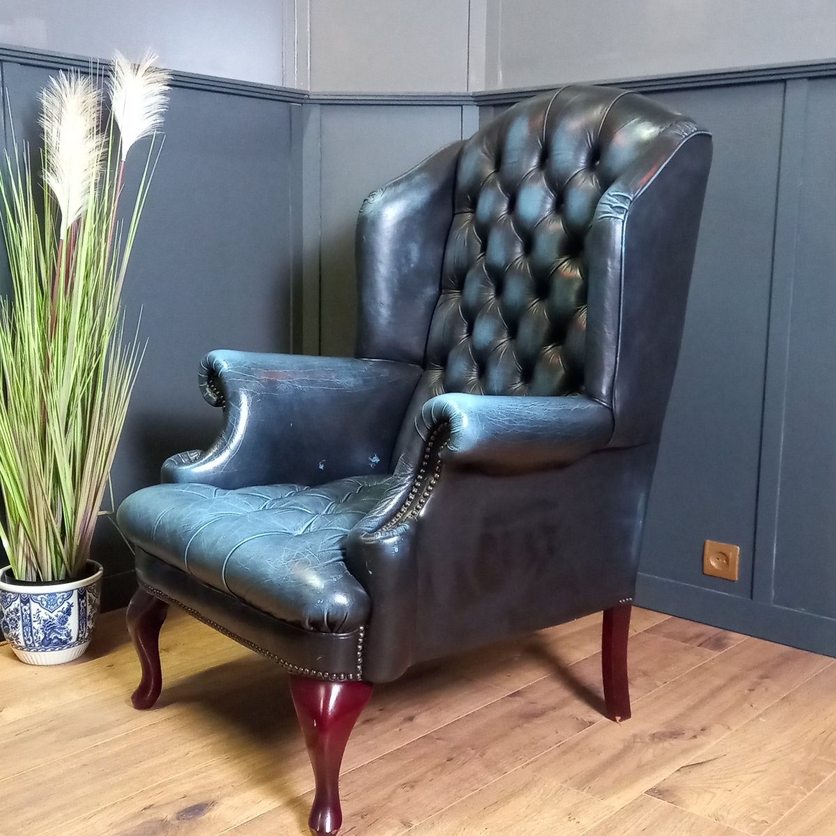 Fauteuil Chesterfield bleu à dossier arrondi-photo-2