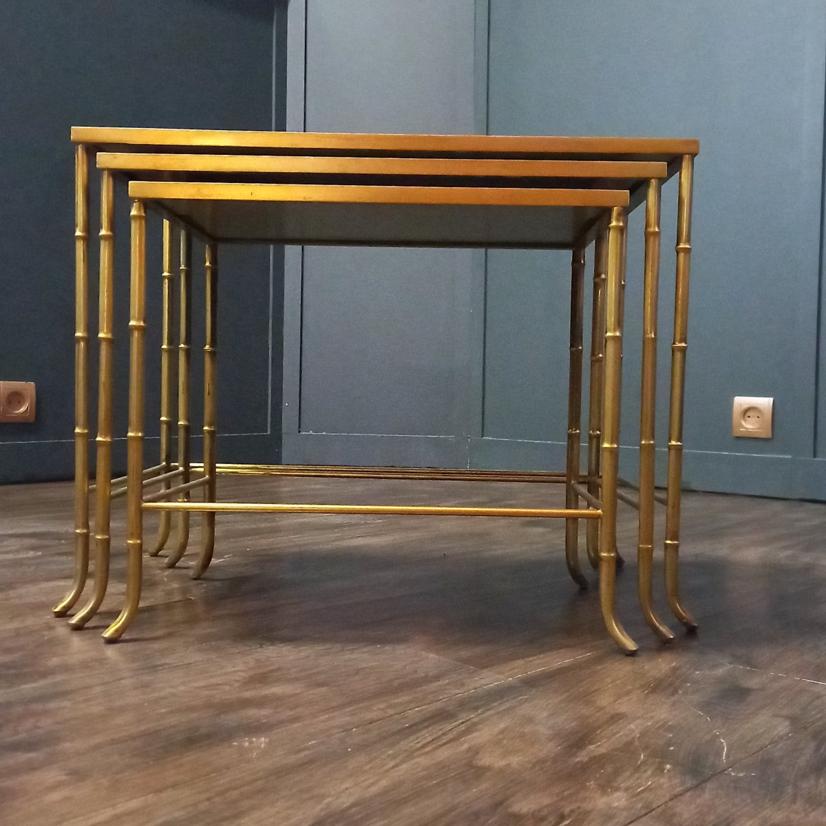 Mini tables gigognes, aspect bambou, style Mid-Century, dans le goût de la Maison Baguès-photo-5