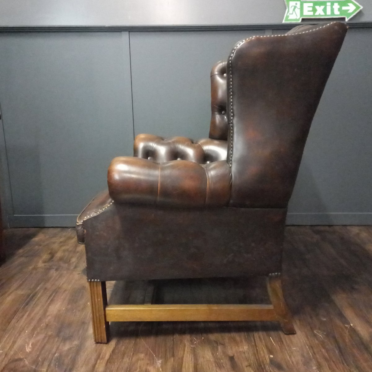 Wingback Chair, Vintage Chesterfield Chair-photo-4