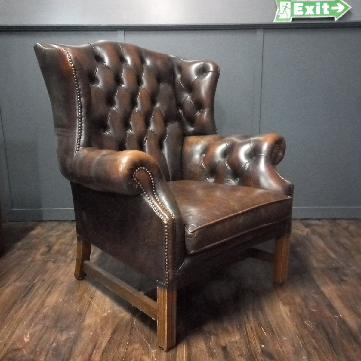 Wingback Chair, Vintage Chesterfield Chair-photo-3