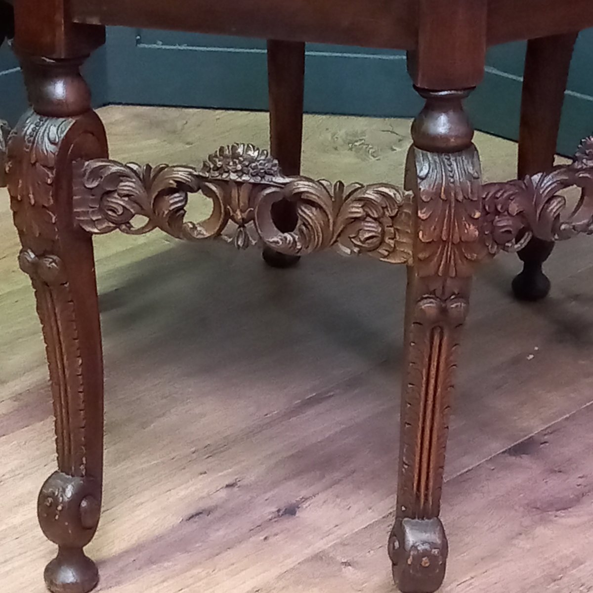 Octagonal Table Made Of Indian Walnut With An Oak Base-photo-4
