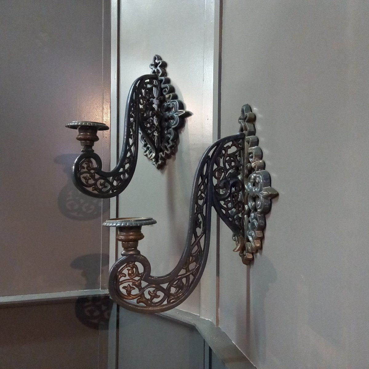 A Pair Of Large Cast-iron Wall Sconces From 1880-photo-1