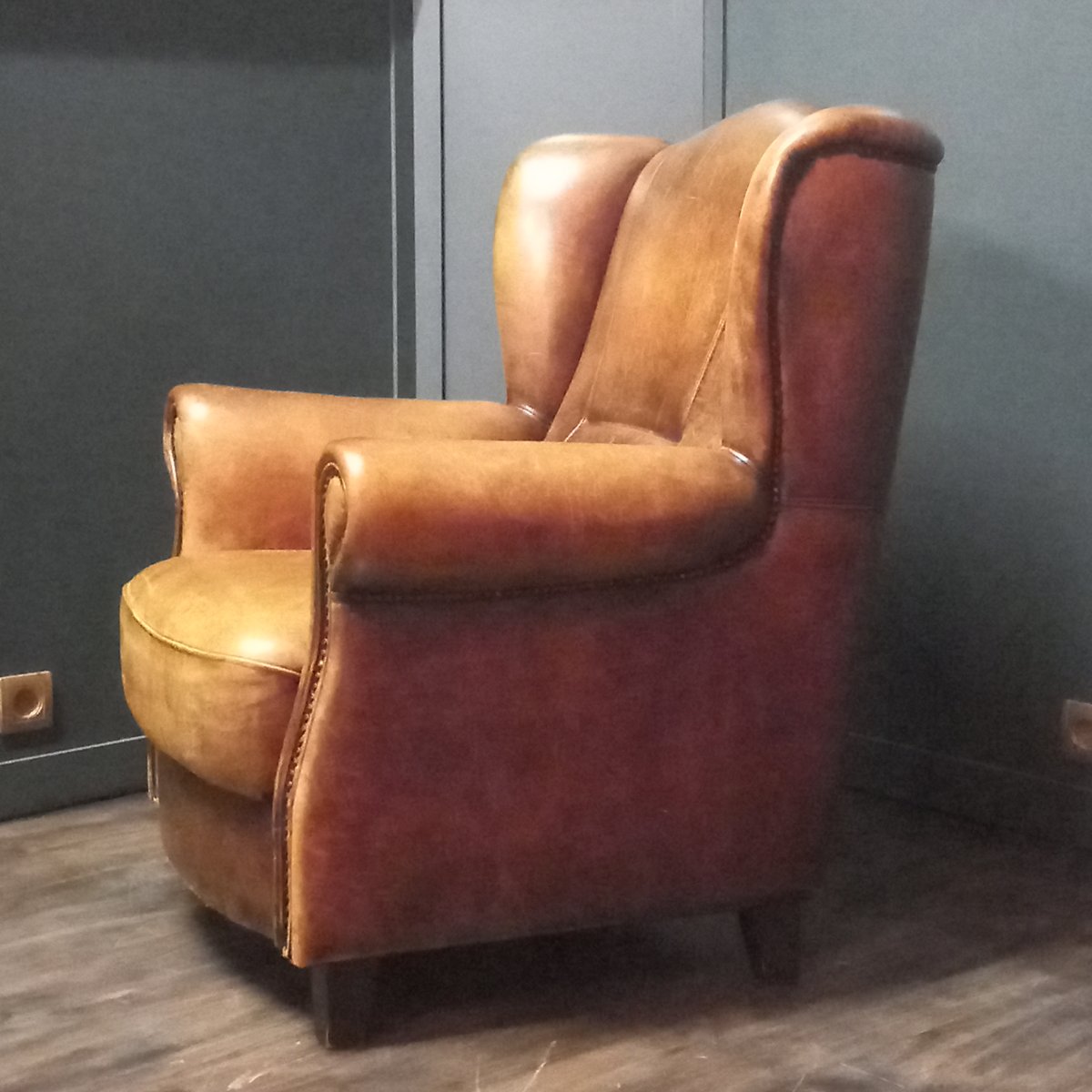 Sturdy Wingback Chair Made Of Sheepskin-photo-2