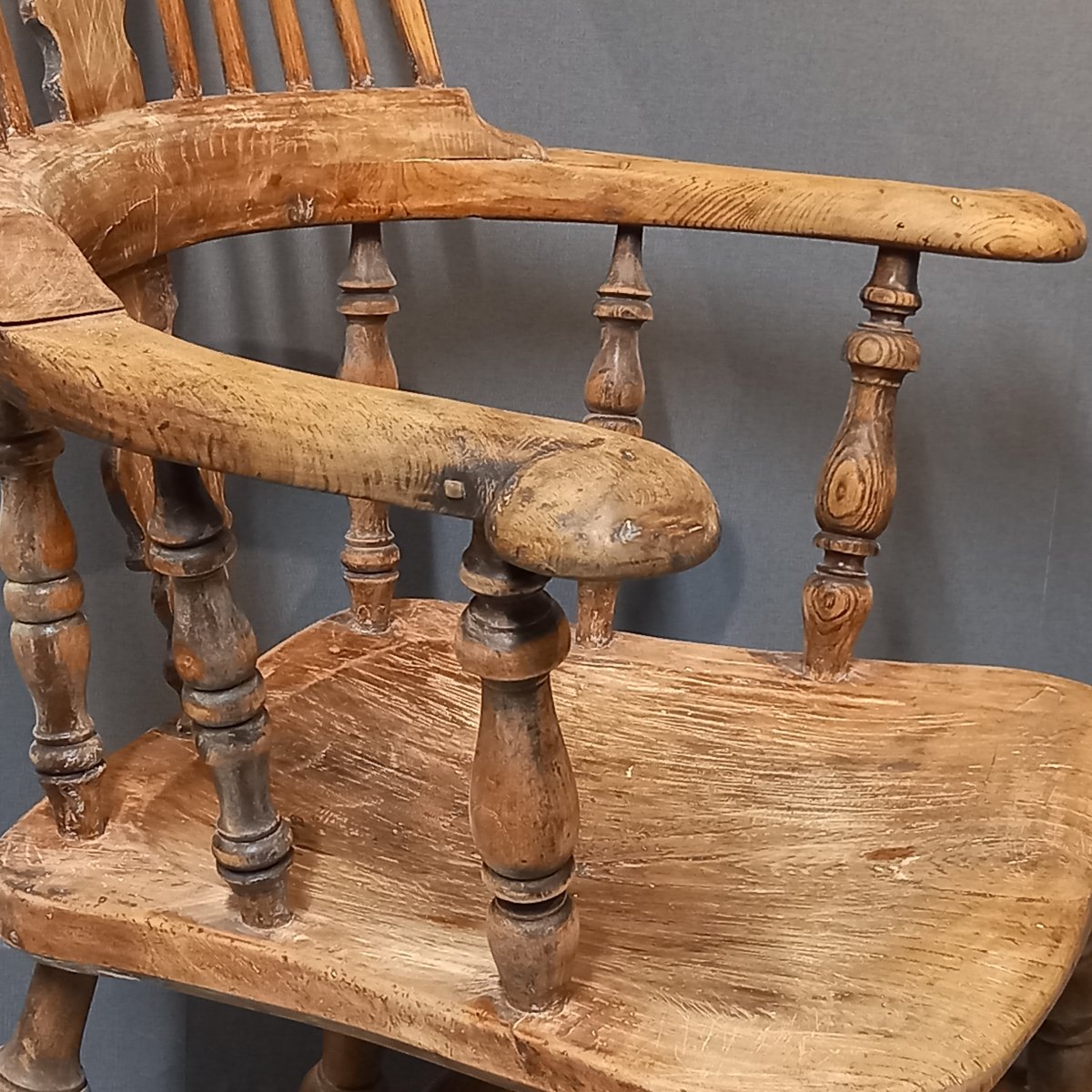 Antique English Windsor Chair-photo-7