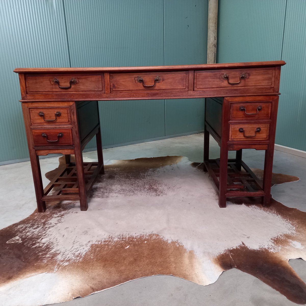 Bureau ancien en palissandre et marbre avec chaise assortie.-photo-2