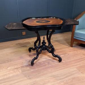 Table à vin ancienne, style Guillaume III hollandais, style Horrix