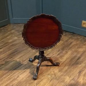 A Unique Georgian-style Mahogany Side Table With A Tilting Top.