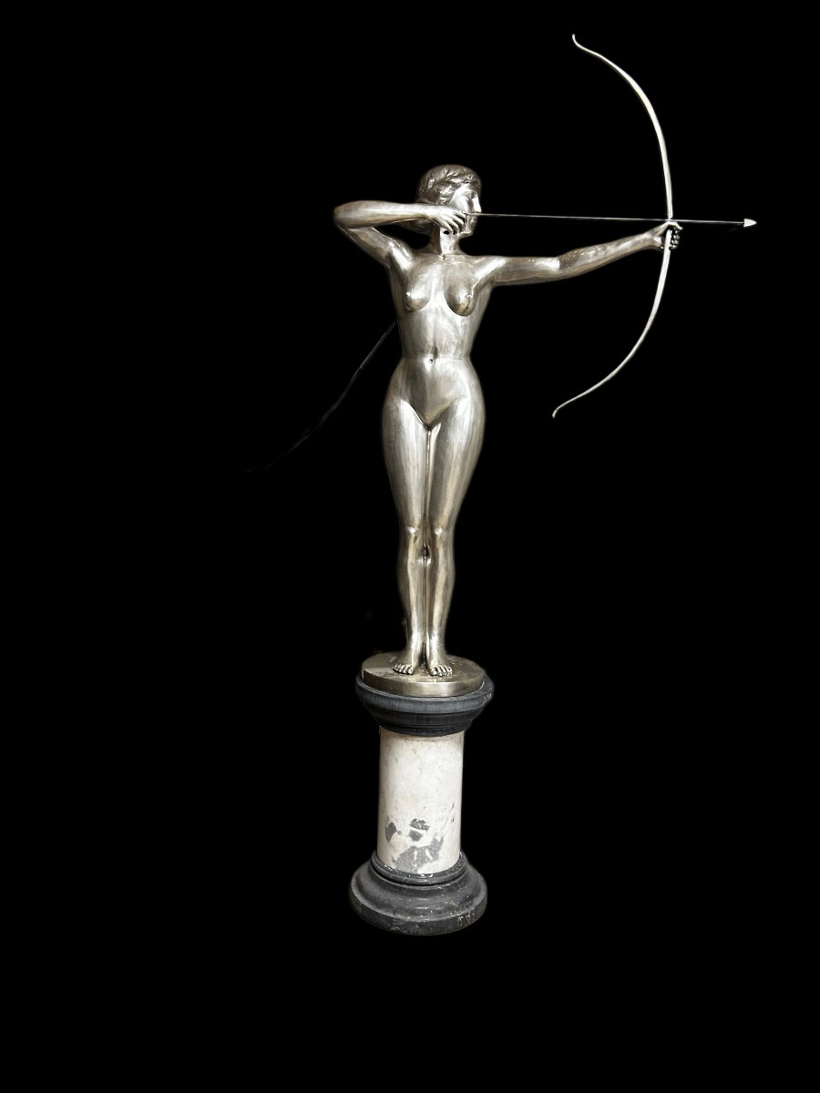 UnBronze argente sig Ferdinand Lepcke boogspannerin 